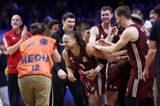 而是一次次 而是一次次