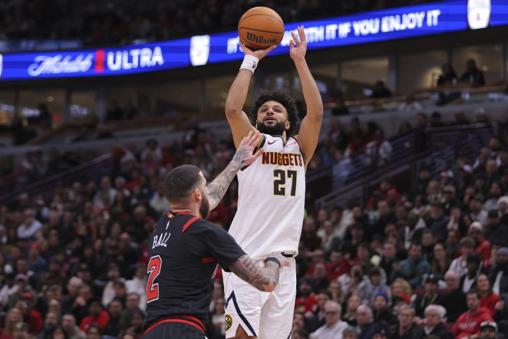 通过中前场 通过中前场